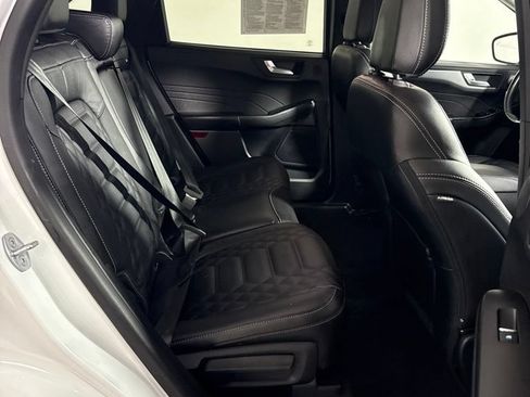 Used 2023 Ford Escape SE w/ PHEV Premium Package FWD image 18