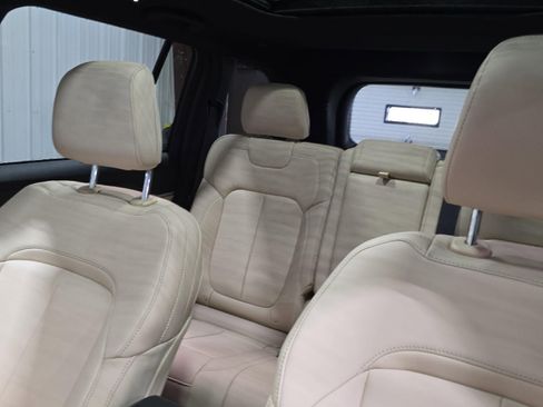 New 2026 Jeep Grand Cherokee Limited w/ Limited Altitude Package image 21