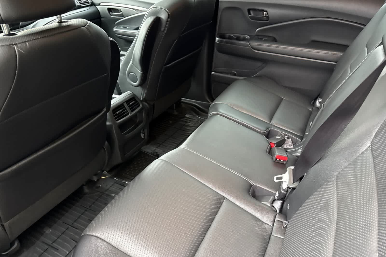 Used 2022 Honda Passport EX-L image 4