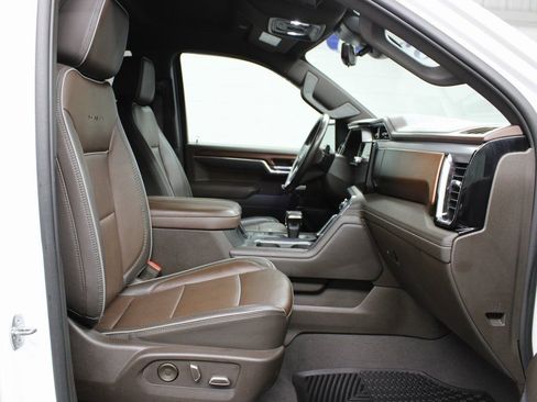 Used 2023 GMC Sierra 1500 Denali w/ Technology Package image 34