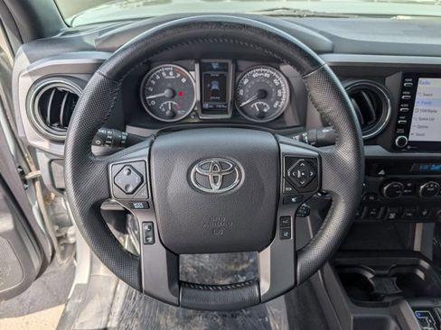 Used 2021 Toyota Tacoma TRD Off-Road w/ Technology Package image 13