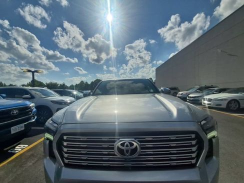 Used 2025 Toyota Tacoma Limited AWD/4WD image 6
