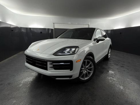 Certified 2026 Porsche Cayenne Coupe AWD/4WD image 1