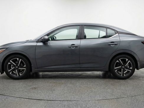 Used 2025 Nissan Sentra SV FWD image 5