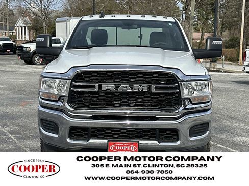 Used 2024 RAM 3500 Tradesman w/ Chrome Appearance Group image 2
