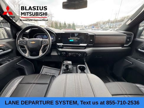 Used 2023 Chevrolet Silverado 1500 High Country w/ Z71 Off-Road Package image 16