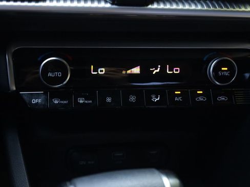 Used 2022 Kia K5 GT-Line w/ GT-Line FWD Premium Package image 8