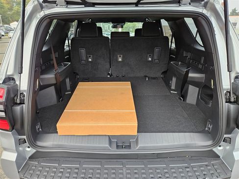 New 2025 Toyota 4Runner SR5 image 11