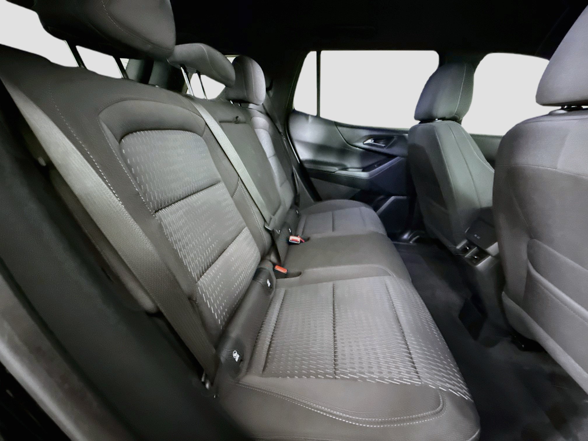 Used 2025 Chevrolet Equinox LT w/ Safety and Technology Package FWD image 29