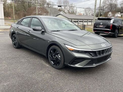 New 2026 Hyundai Elantra Sport image 4