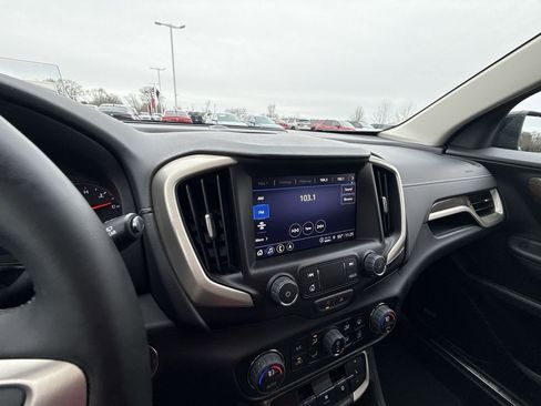 Certified 2024 GMC Terrain Denali w/ Black Diamond Edition image 19