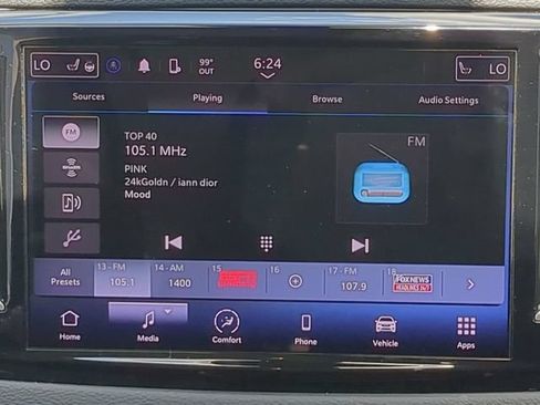 Used 2023 Chrysler Pacifica Touring-L FWD image 22