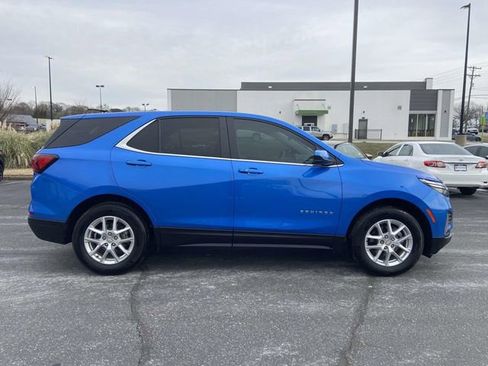 Used 2024 Chevrolet Equinox LT image 2