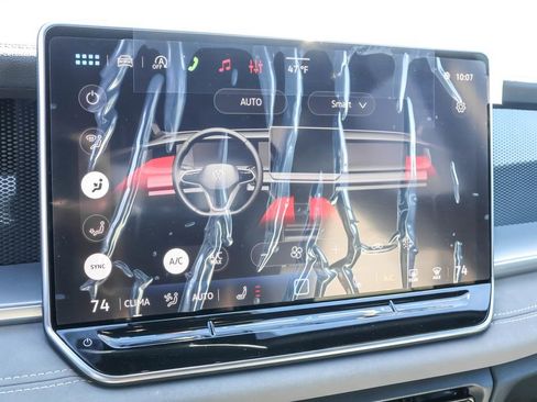 New 2026 Volkswagen Tiguan SE R-Line image 30