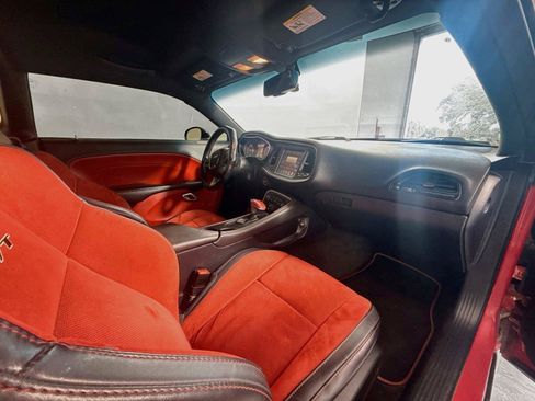 Used 2015 Dodge Challenger R/T Scat Pack w/ Leather Interior Group RWD image 14