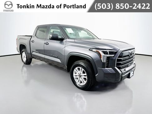 Used 2025 Toyota Tundra SR5 w/ SR5 Convenience Package AWD/4WD image 1