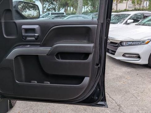 Used 2018 Chevrolet Silverado 1500 LT image 23