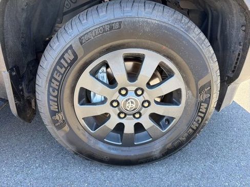 Used 2025 Toyota Land Cruiser w/ Premium Package AWD/4WD image 4