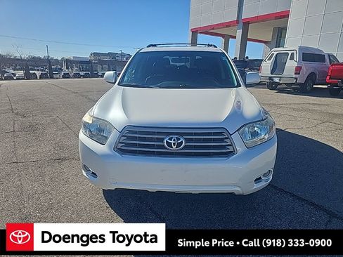 Used 2010 Toyota Highlander SE image 9