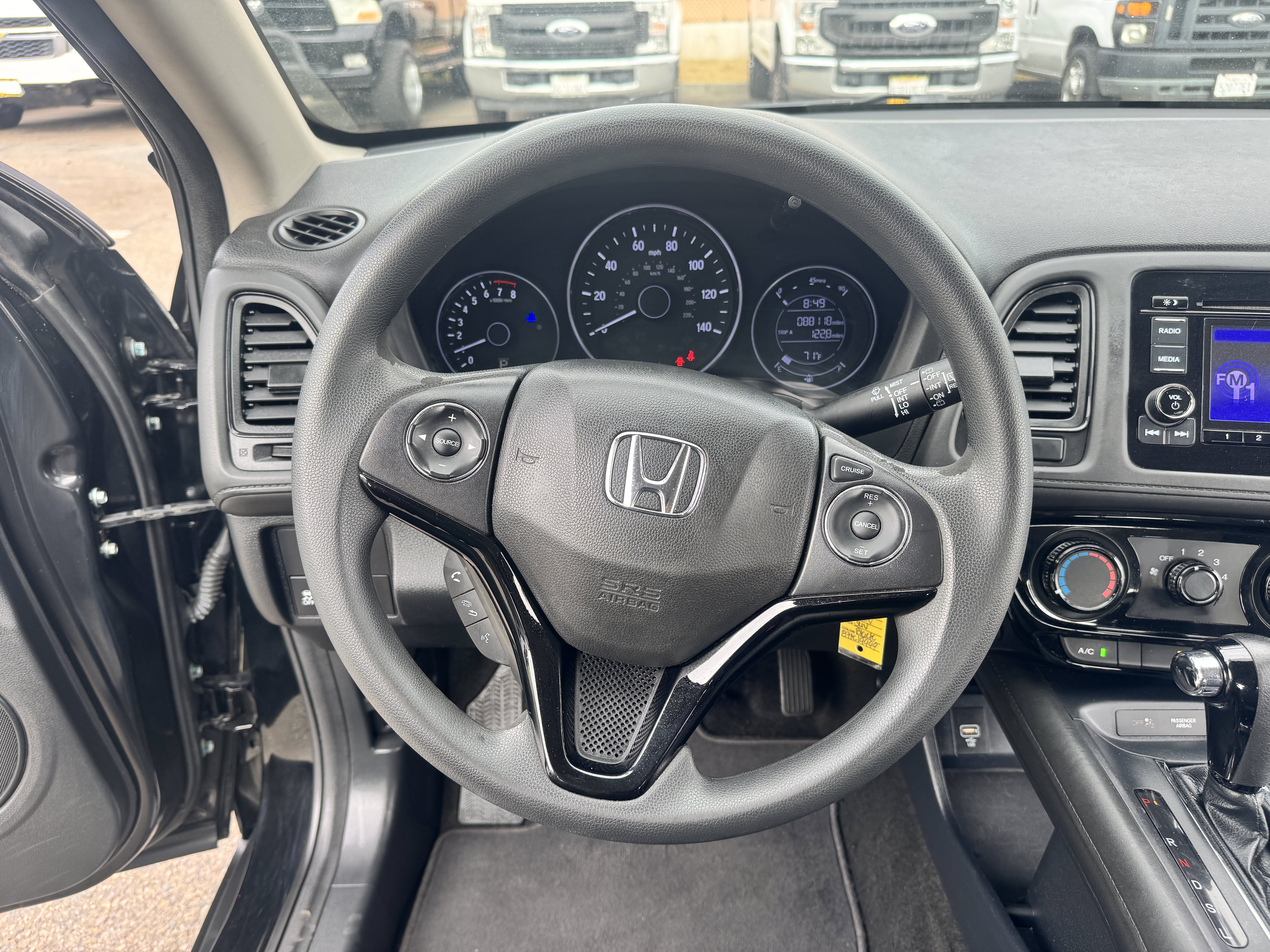 Used 2022 Honda HR-V LX image 17