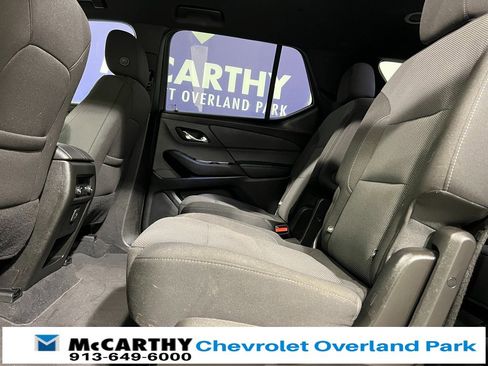 Used 2023 Chevrolet Traverse LT image 25