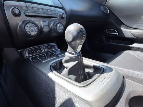 Used 2010 Chevrolet Camaro LT RWD image 5