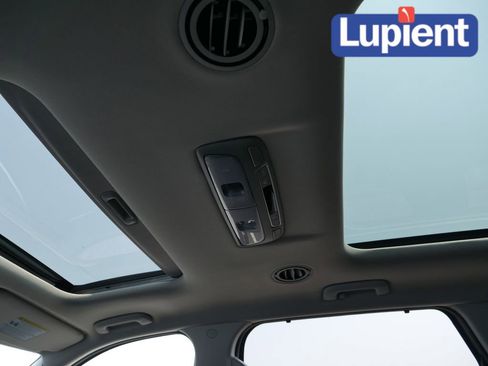 Used 2022 Kia Telluride SX image 16