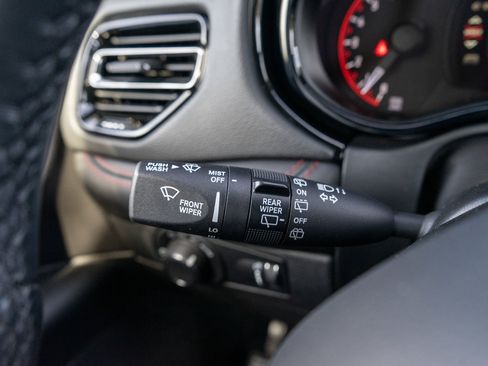 Used 2025 Dodge Durango R/T AWD/4WD image 26