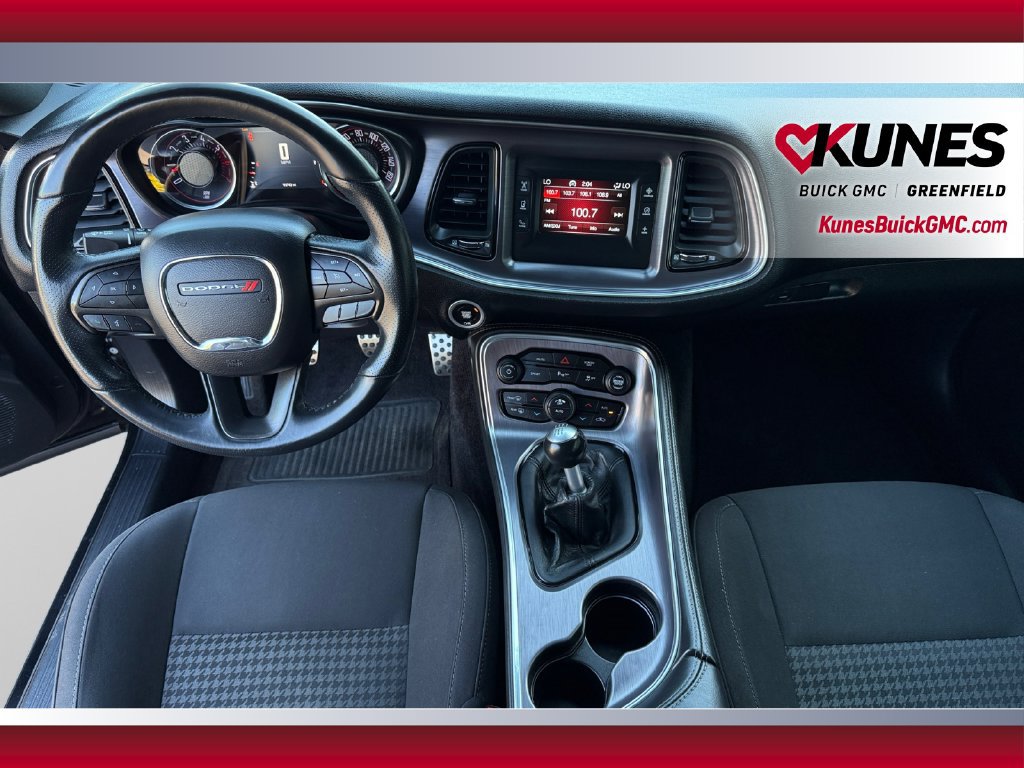 Used 2017 Dodge Challenger R/T RWD image 24