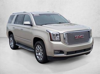 Used 2017 GMC Yukon Denali w/ Open Road Package AWD/4WD video 3