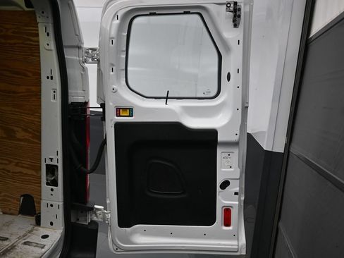Used 2017 Ford Transit 150 130 Low Roof RWD image 25