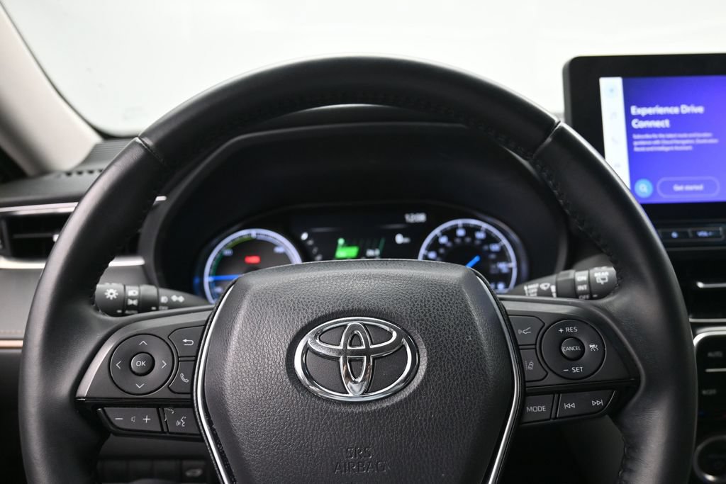 Used 2024 Toyota Venza XLE AWD/4WD image 12