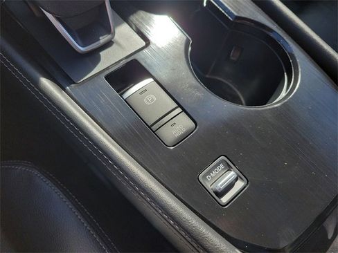 Used 2021 Nissan Rogue SL w/ Premium Package image 3