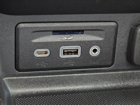 Used 2024 GMC Terrain AT4 w/ LPO, 'HIT The Road' Package image 32