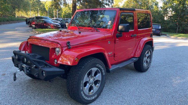 Used 2018 Jeep Wrangler Sahara w/ Connectivity Group AWD/4WD image 1