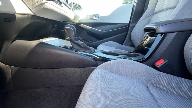 Used 2023 Toyota Corolla SE w/ SE Premium Package FWD image 25