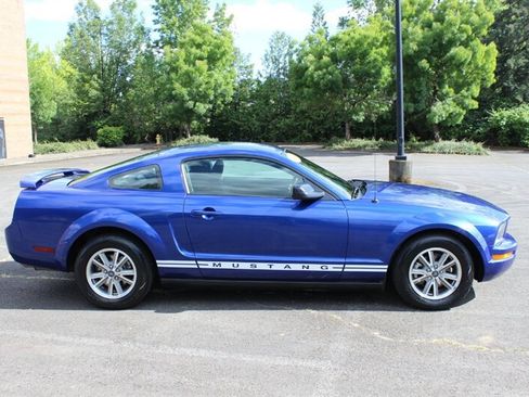 Used 2005 Ford Mustang Coupe RWD image 5
