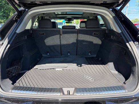 Used 2025 Audi Q5 Premium w/ Convenience Package AWD/4WD image 33