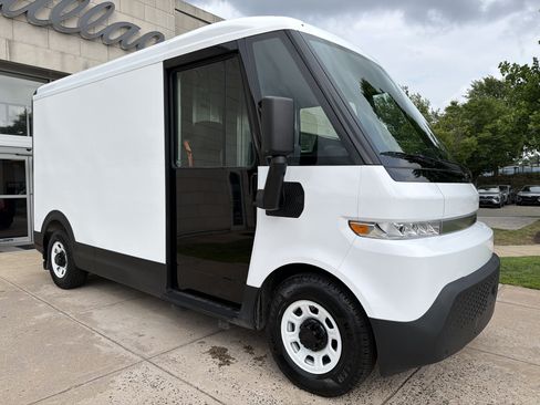 Used 2024 Chevrolet Brightdrop 400 w/ Commercial Equipment Package AWD/4WD image 2