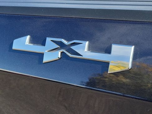 Used 2024 GMC Sierra 1500 SLT image 26