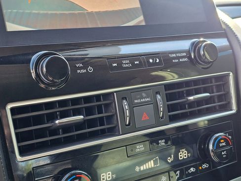 Used 2023 Nissan Armada SV image 31