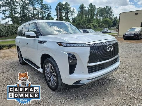 Certified 2025 INFINITI QX80 Sensory image 1