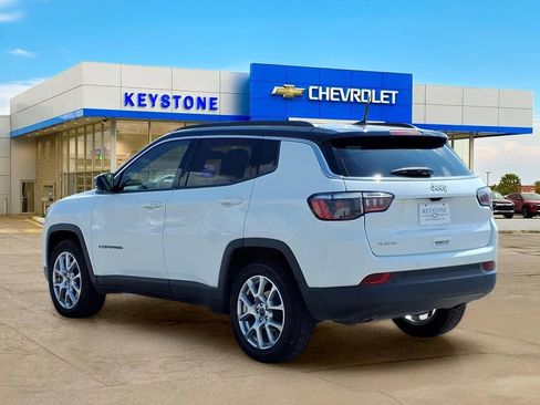 Used 2025 Jeep Compass Limited AWD/4WD image 5