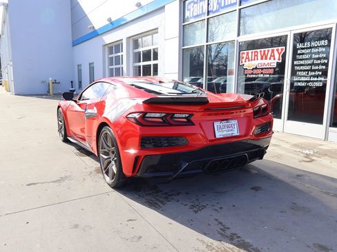 Used 2024 Chevrolet Corvette Z06 image 8