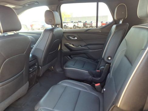 Used 2023 Chevrolet Traverse Premier AWD/4WD image 19