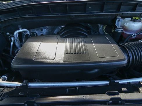 Used 2023 GMC Sierra 1500 SLT image 30