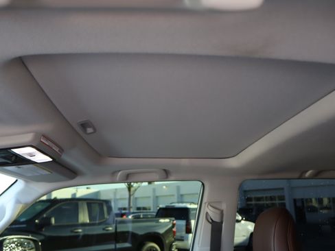 Used 2024 Toyota 4Runner Limited AWD/4WD image 20