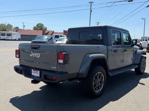 Used 2020 Jeep Gladiator Overland AWD/4WD image 3