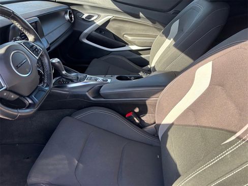 Used 2024 Chevrolet Camaro LT w/ RS Package image 9