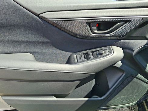 Used 2025 Subaru Outback AWD/4WD image 9